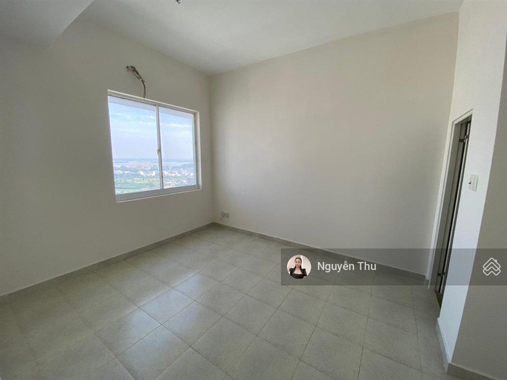 Bán 2pn 2wc 95m2 phú mỹ thuận view sông, sân phơi rộng. giá 2.35 tỷ.  0906 600 *** (thu)