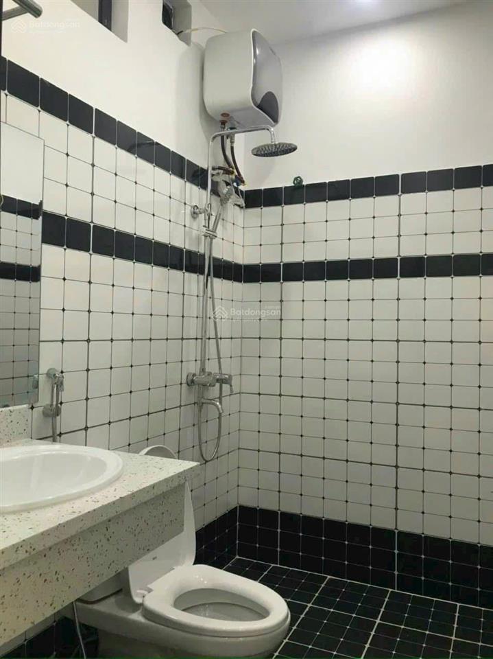 Bán nhà 4 tầng tại bến xe miền tây, ngay chân cầu niệm (đường quán trữ)