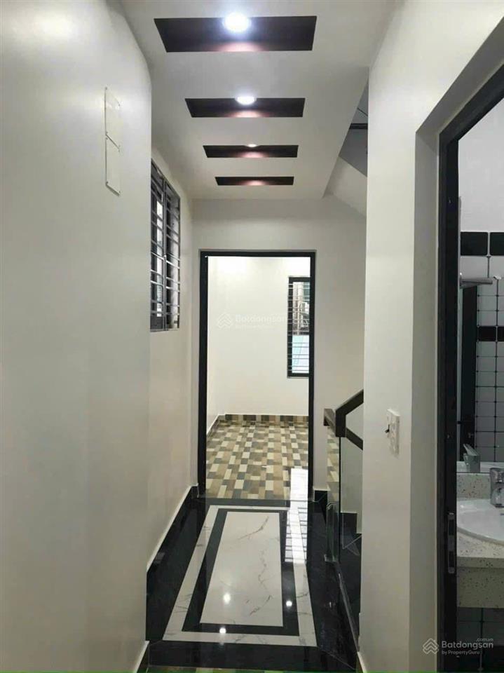 Bán nhà 4 tầng tại bến xe miền tây, ngay chân cầu niệm (đường quán trữ)