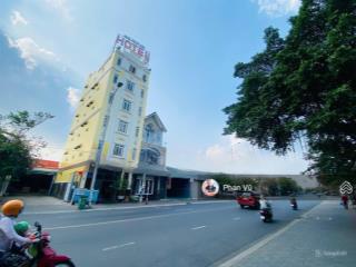 Bán khách sạn đ. hai bà trưng, thu nhập 150tr/th, hoàn công 6 lầu, 16ty5.  0909 290 ***