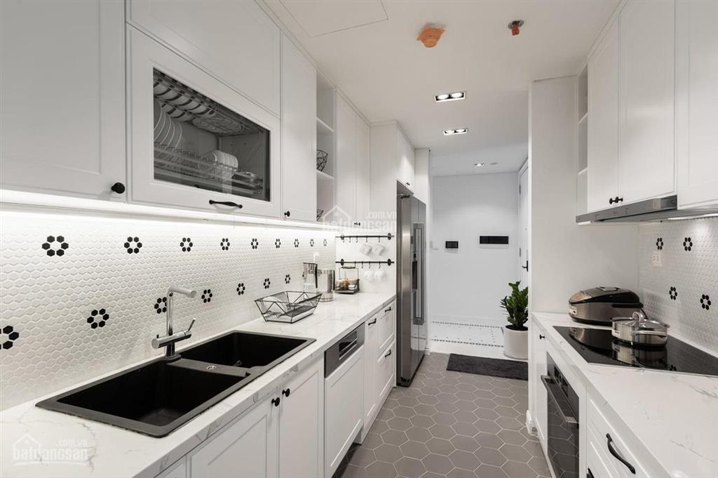 Bán cantavil an phú (3pn  150m2  9,2 tỷ) có sổ hồng, 3 ban công, thoáng mát  hàng hot ạ