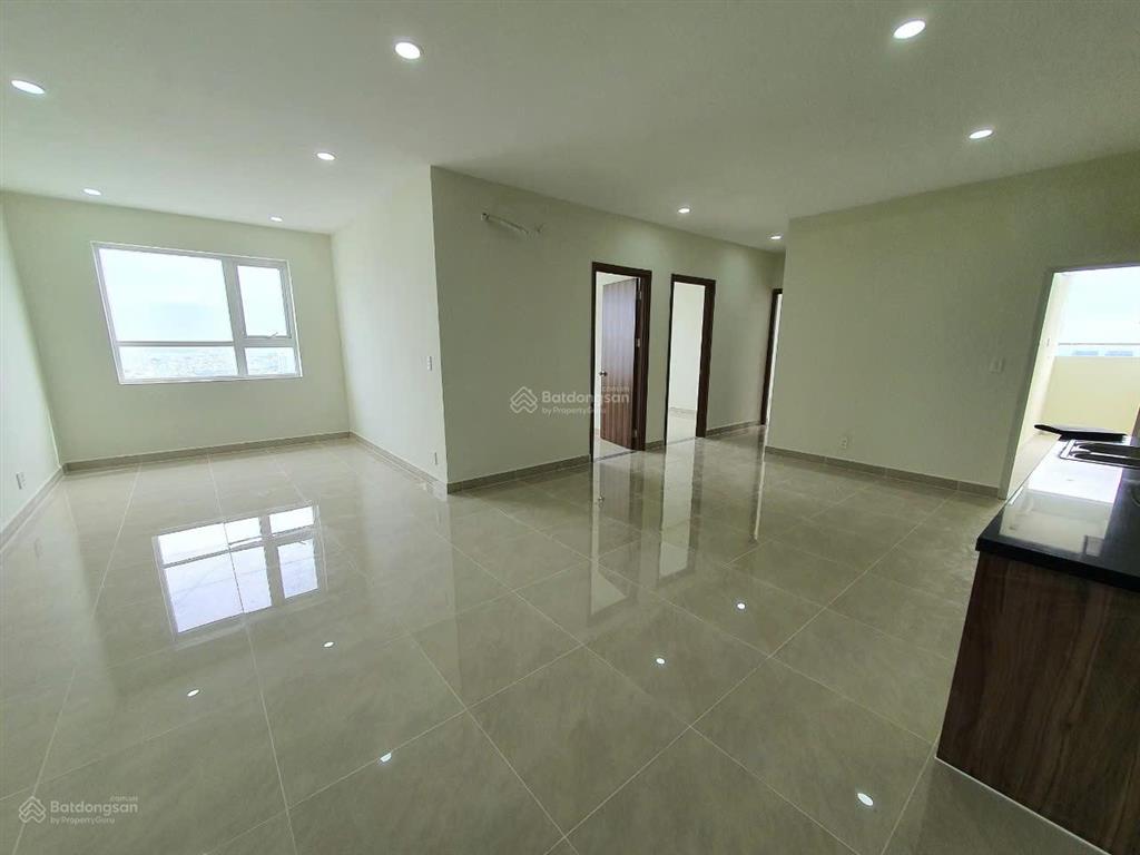 Bán căn 92m2 3pn 2wc block dragon 1, view đông nam thoáng mát tầng trung nhà đẹp