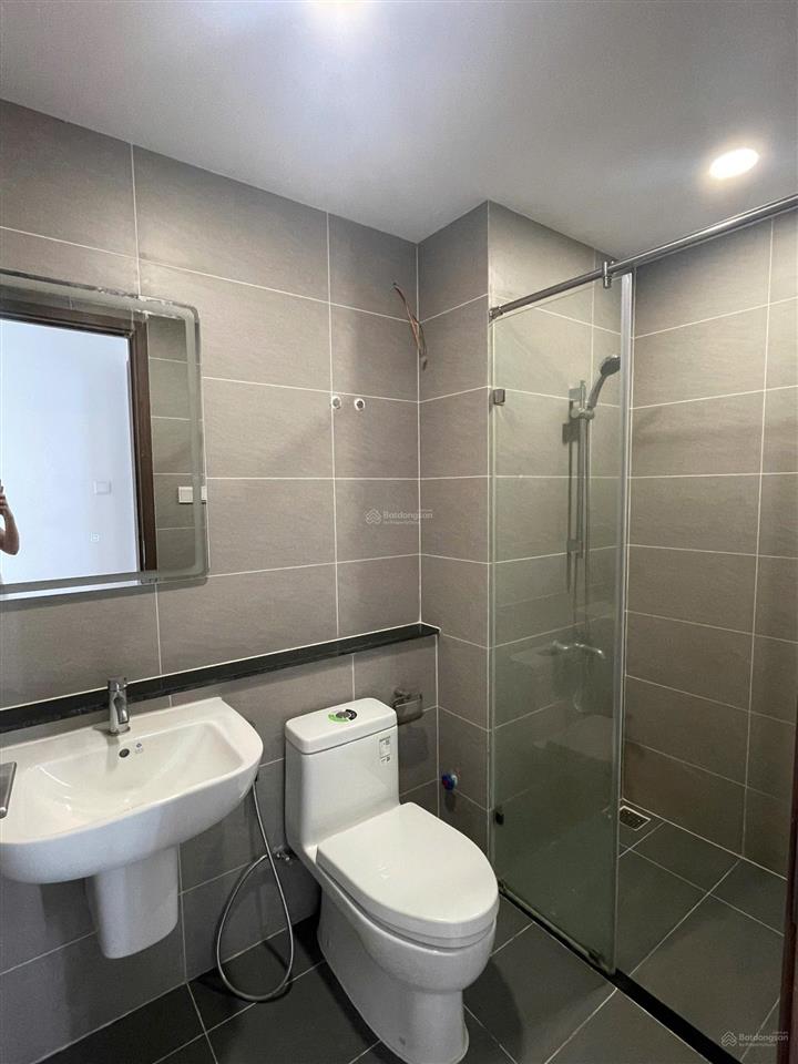 Chính chủ gửi bán căn hộ 2pn rivana giá 3,2 tỷ, sổ sẵn, hỗ trợ vay ngân hàng.  0909 806 ***