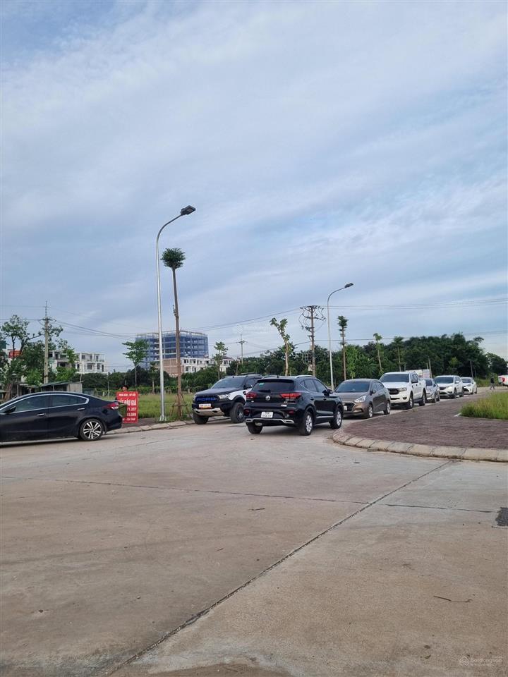 Mở bán đất đấu giá hót nhất huyện mê linh 100m  0968 781 ***