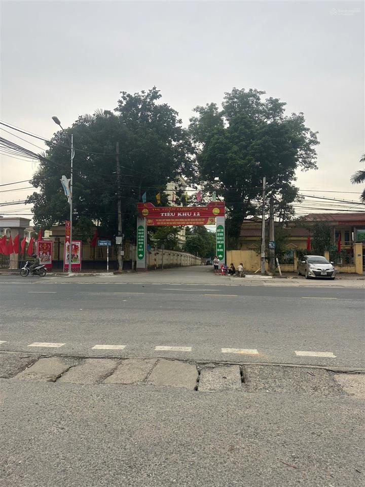 Chính chủ gửi bán lô đất có diện tích 65m2 tại trung tâm thị trấn lương sơn nay là phú thọ
