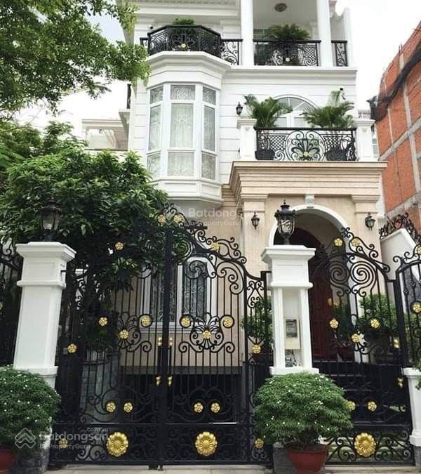 Bán biệt thự 5pn, 6wc, 150m2, 43 tỷ tại trường sơn, p.15, q.10, hcm, chính chủ, hàng hiếm