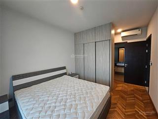 Bán gấp căn 2pn, sân vườn , 120m2 , ban công siêu to khổng lồ , giá bán  10.5 ty