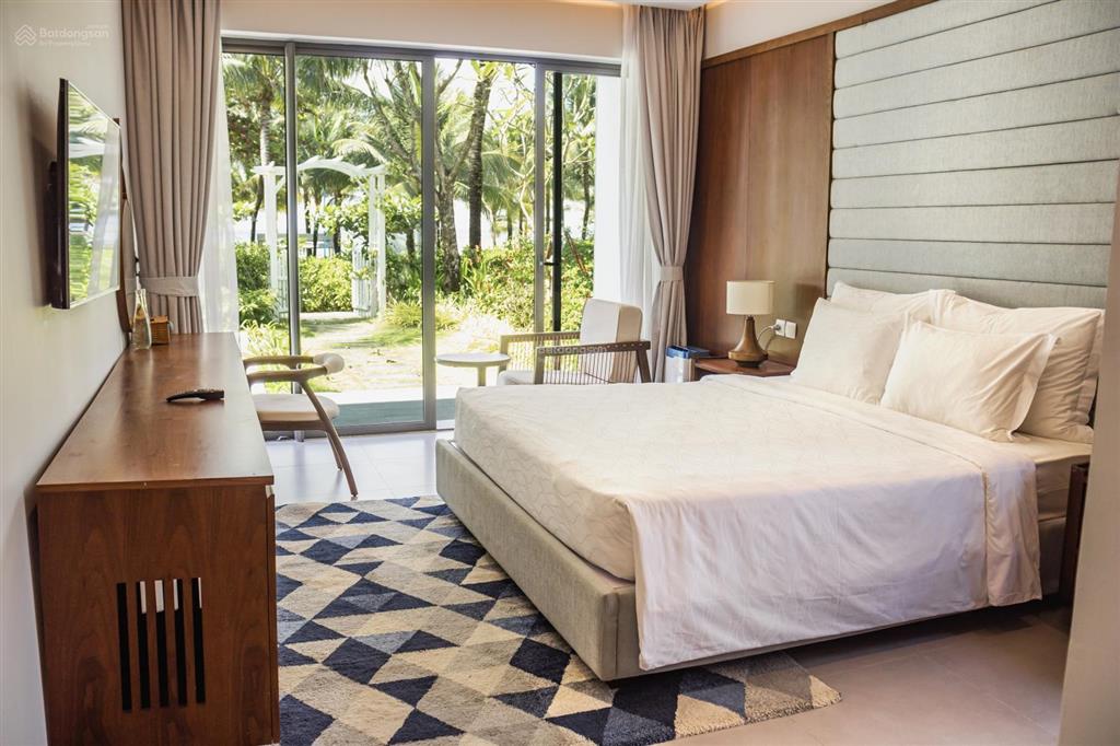 Chính chủ gửi bán biệt thự mặt biển bãi trường 412,9m2 giá 36 tỷ (thương lượng) full nội thất