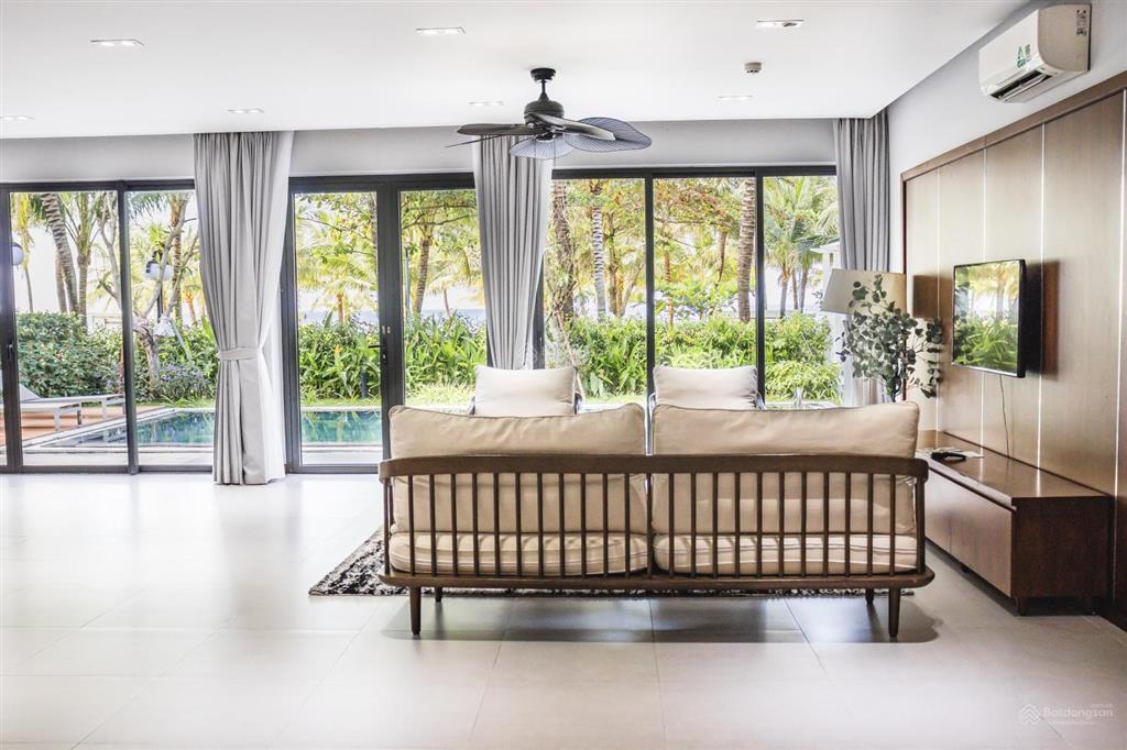Chính chủ gửi bán biệt thự mặt biển bãi trường 412,9m2 giá 36 tỷ (thương lượng) full nội thất