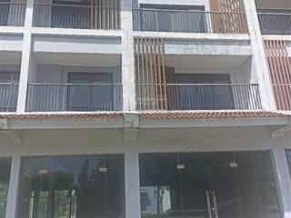 Cho thuê biệt thự sonasea paris villas mặt đường trục chính bãi trường, tiện kinh doanh các loại
