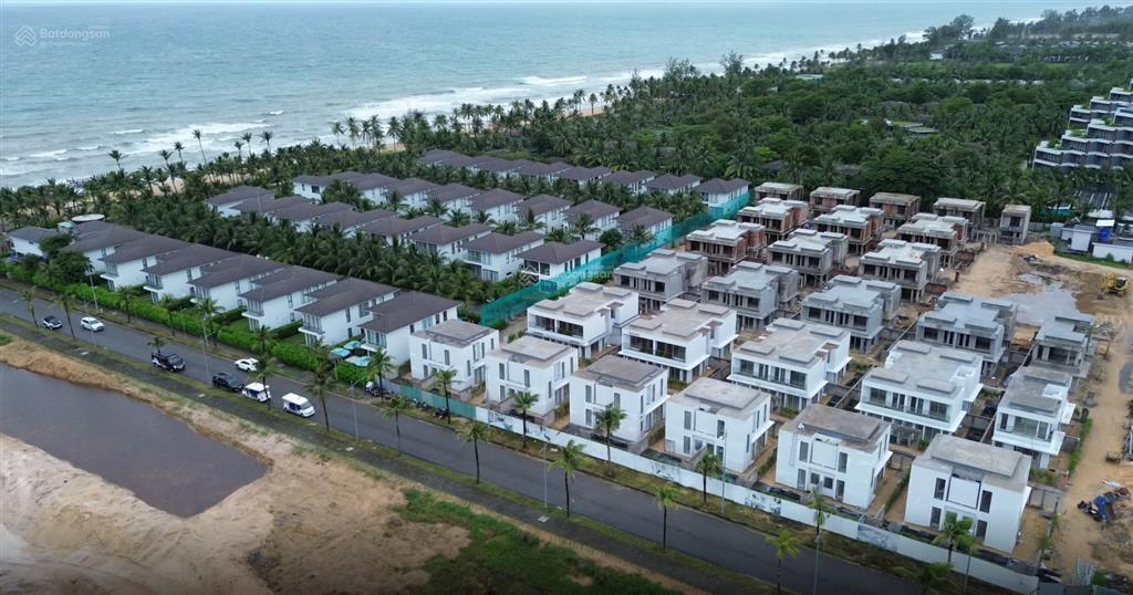 Bán biệt thự dự án mặt biển bãi trường, cạnh novotel phú quốc chỉ từ 6,1 tỷ full giá, full nt 4 sao