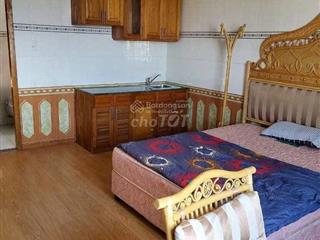 Bán toà căn hộ 5 tầng, có thang máy, giá nhỉnh 9 tỷ.  0987 631 ***