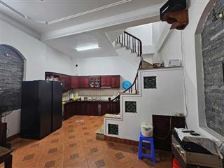  Căn nhà chính chủ đang ở, sổ hồng chính chủ, có chỗ để xe máy riêng – 2 cổng an ninh cực tốt Thiết kế 3 ngủ 4wc (có sân