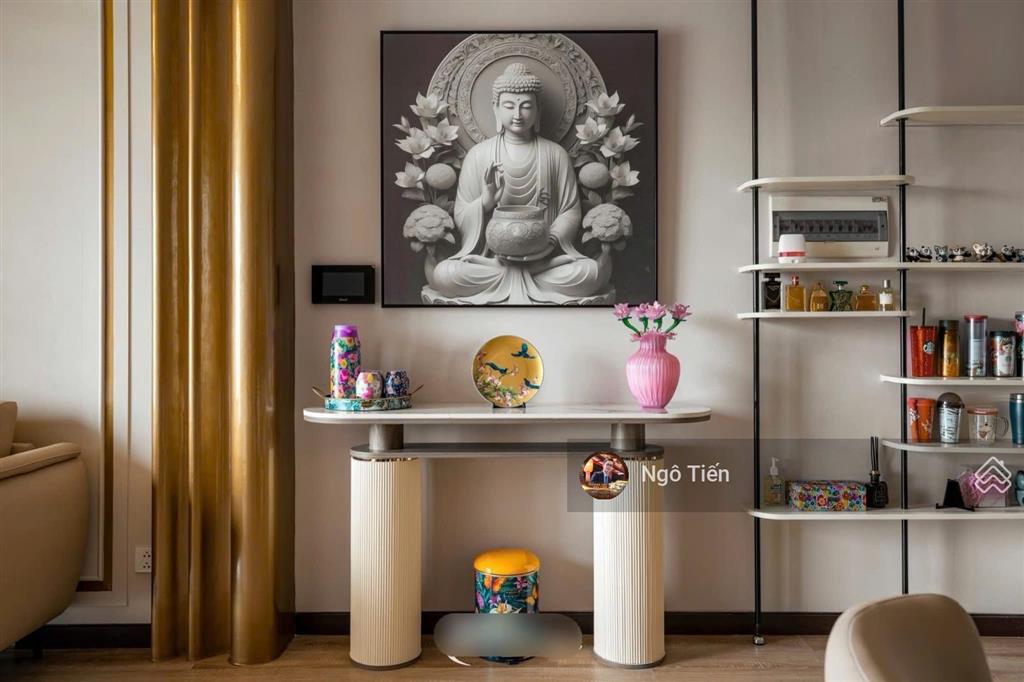 Nội thất 500tr rất tâm huyết làm để ở hiện nay kẹt tiền nên mới bán giá 2,199 tỷ căn 2pn 2wc 79m2