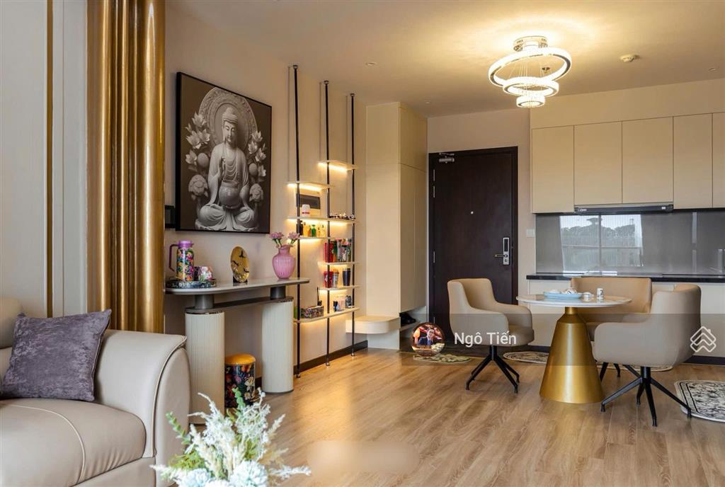 Nội thất 500tr rất tâm huyết làm để ở hiện nay kẹt tiền nên mới bán giá 2,199 tỷ căn 2pn 2wc 79m2