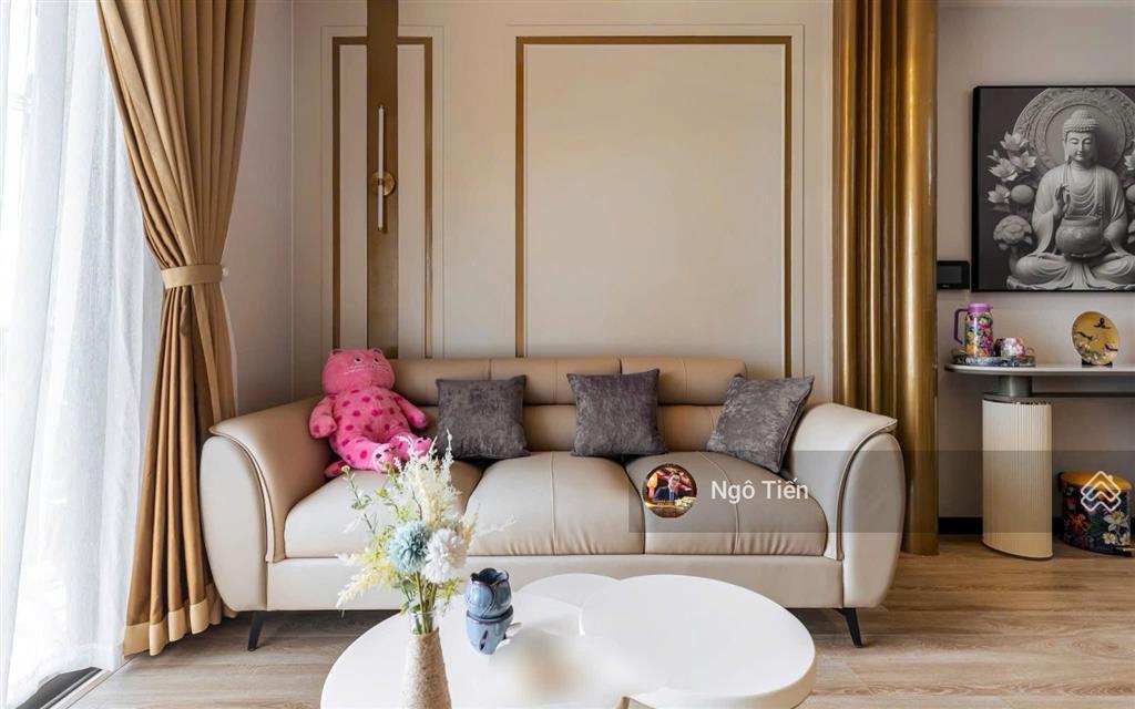 Nội thất 500tr rất tâm huyết làm để ở hiện nay kẹt tiền nên mới bán giá 2,199 tỷ căn 2pn 2wc 79m2