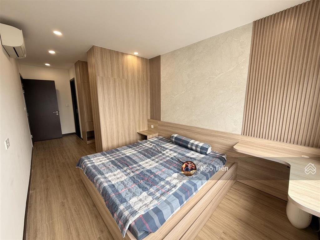 Cuối năm kẹt tiền, chính chủ cần ra gấp 2pn 2wc 78m2, full nội thất đẹp chỉ 2.150 tỷ compassone