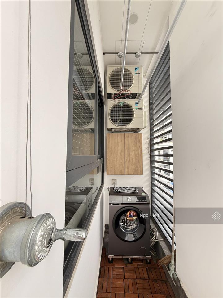 2pn 2wc 80m2 full nội thất mới chỉ 9tr/tháng. tầng cao view thoáng mát mẻ