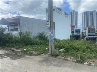 Cần bán lô đất đẹp  ở hòn xện, gần bến du thuyền nha trang, mặt tiền 8m, dt 140m2 mt 8m