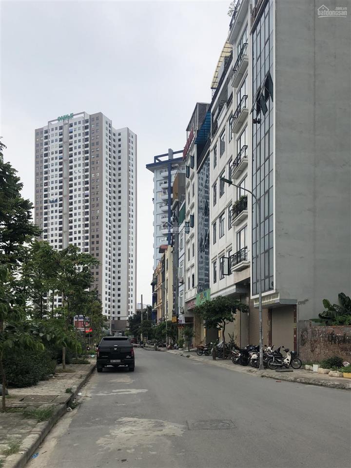Bán nhà gần kđt đại kim định công, nhà mới xây 8 tầng đẹp có thang máy. chính chủ bán