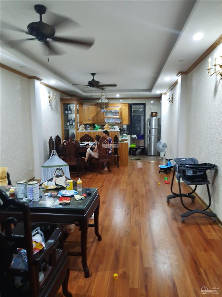 Bán nhà gần kđt đại kim định công, nhà mới xây 8 tầng đẹp có thang máy. chính chủ bán