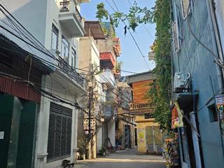 Nhà 5 tầng, ngõ rộng ô tô tránh, nội thất đủ, gần linh đàm. giá hơn 5 tỷx.  0964 502 ***