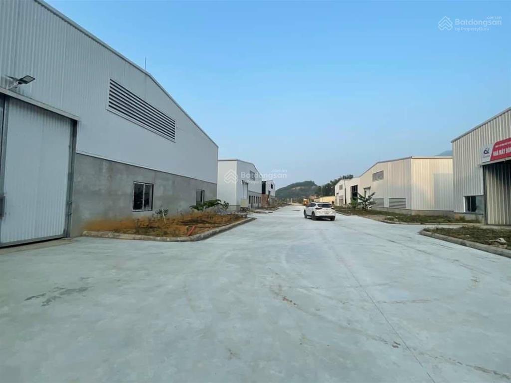 Cho thuê 1000  5000m2 kcn lương sơn và kỳ sơn hoà bình. có pccc nghiệm thu giá từ 35k/m2