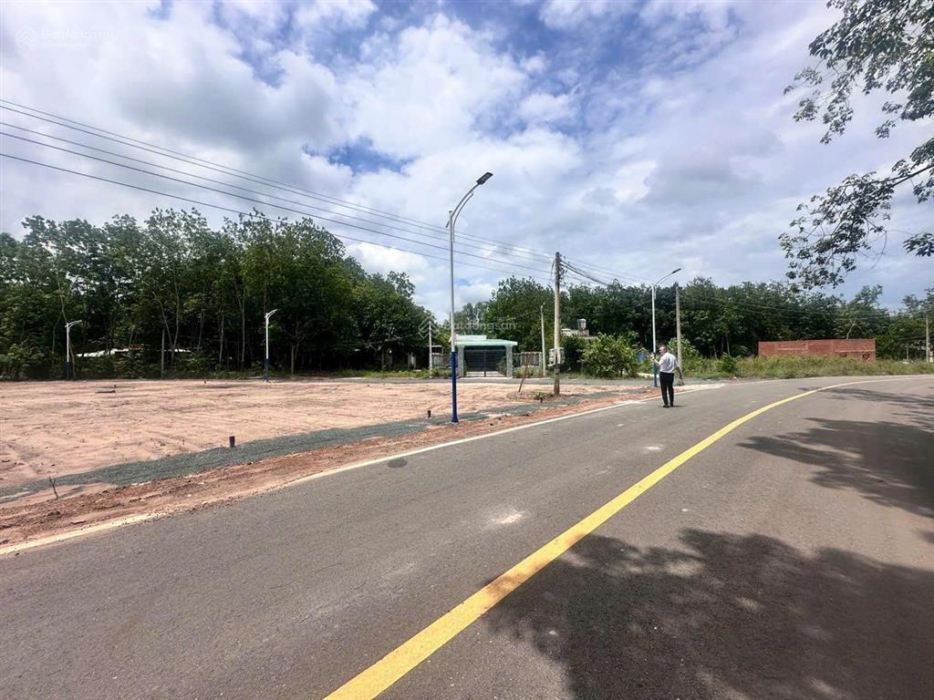 Bán đất nền giá rẻ 315 triệu sau lưng kcn sikico minh hưng, chơn thành
