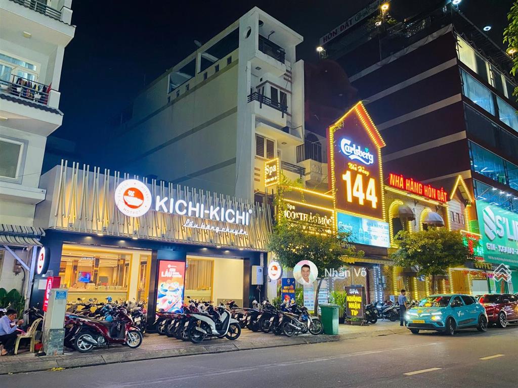 Mặt tiền số 226 tân sơn nhì ngay nguyễn cửu đàm. dt 4x17m, đúc 2 lầu, st. giá 16,5 tỷ tl