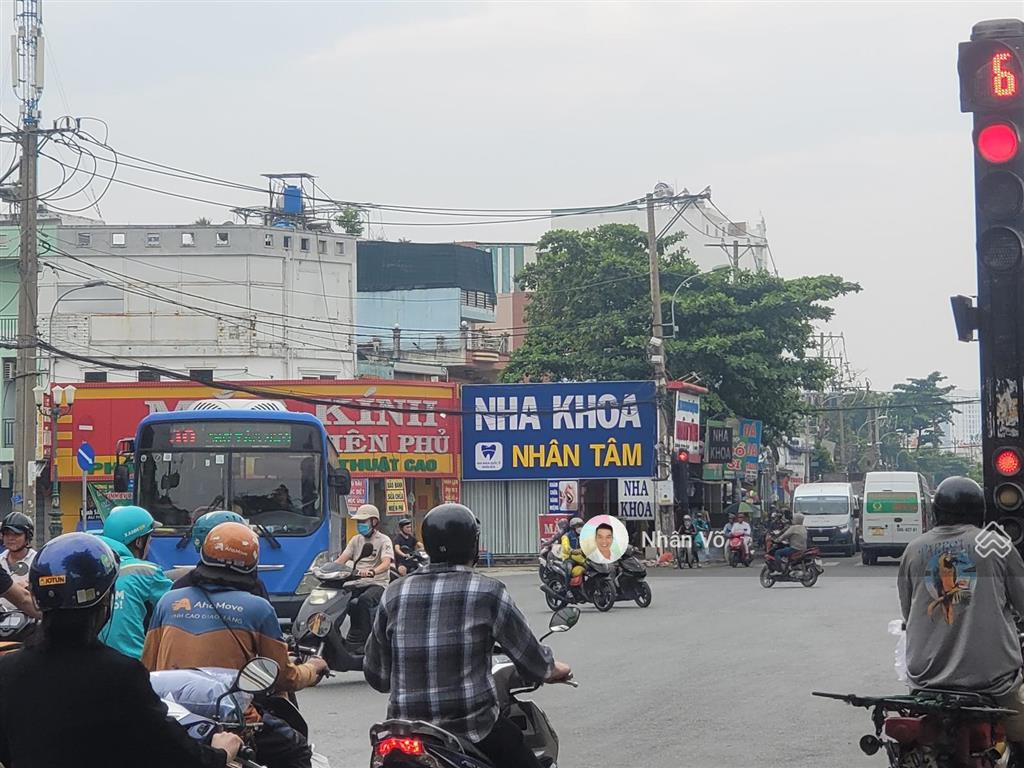 Mặt tiền bình long. dt 11mx46m, gần văn cao. đoạn đẹp, kinh doanh sung túc. giá 54tỷ tl