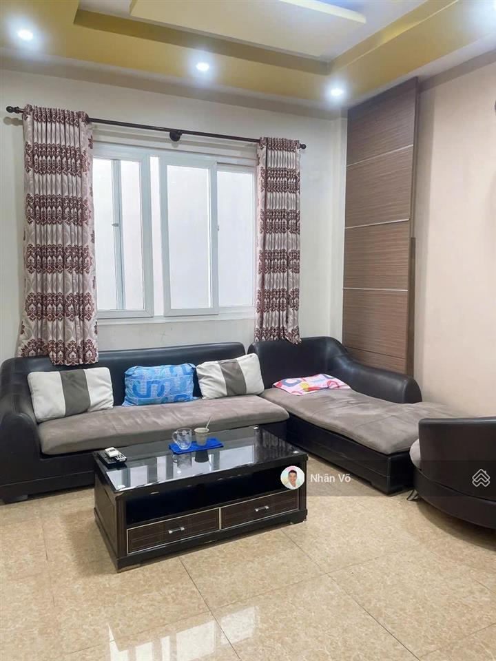 12 tỷ tl  dt 4mx17m, vị trí rất đẹp. lề rộng 4m mtkd đường văn cao