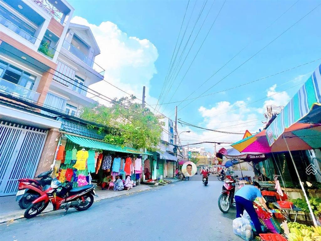 Mtkd trần văn ơn. dt 4mx16m, đoạn đẹp, gần nguyễn cửu đàm, kinh doanh buôn bán tốt. giá 10.8tỷ tl