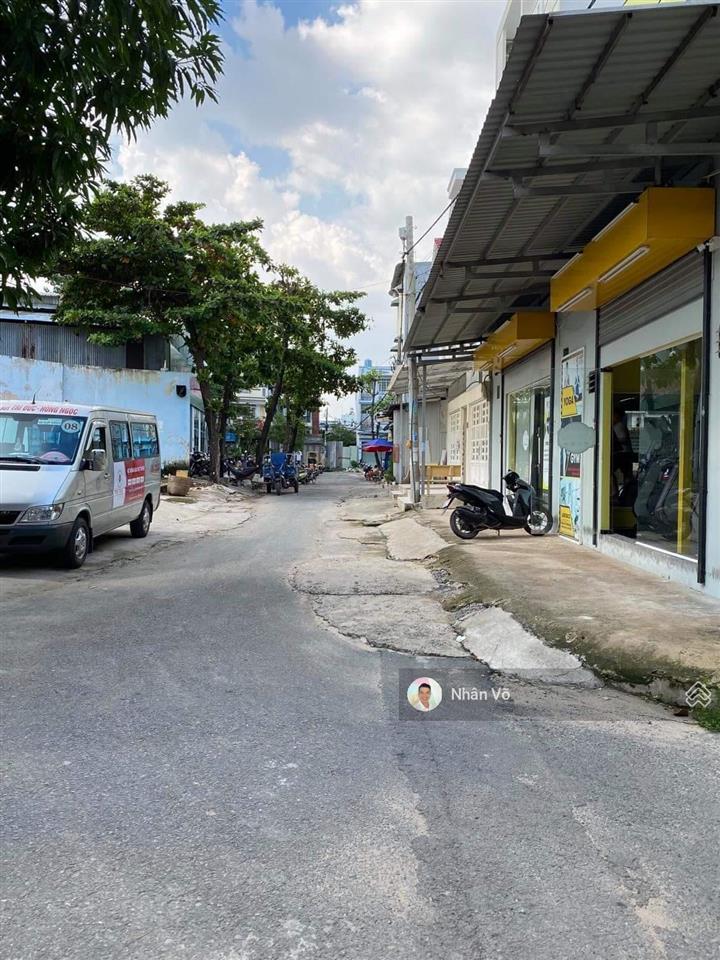 Góc 12mx17m (200m2), đường 10m khu biệt thự, đối diện công viên. giá 22.5 tỷ