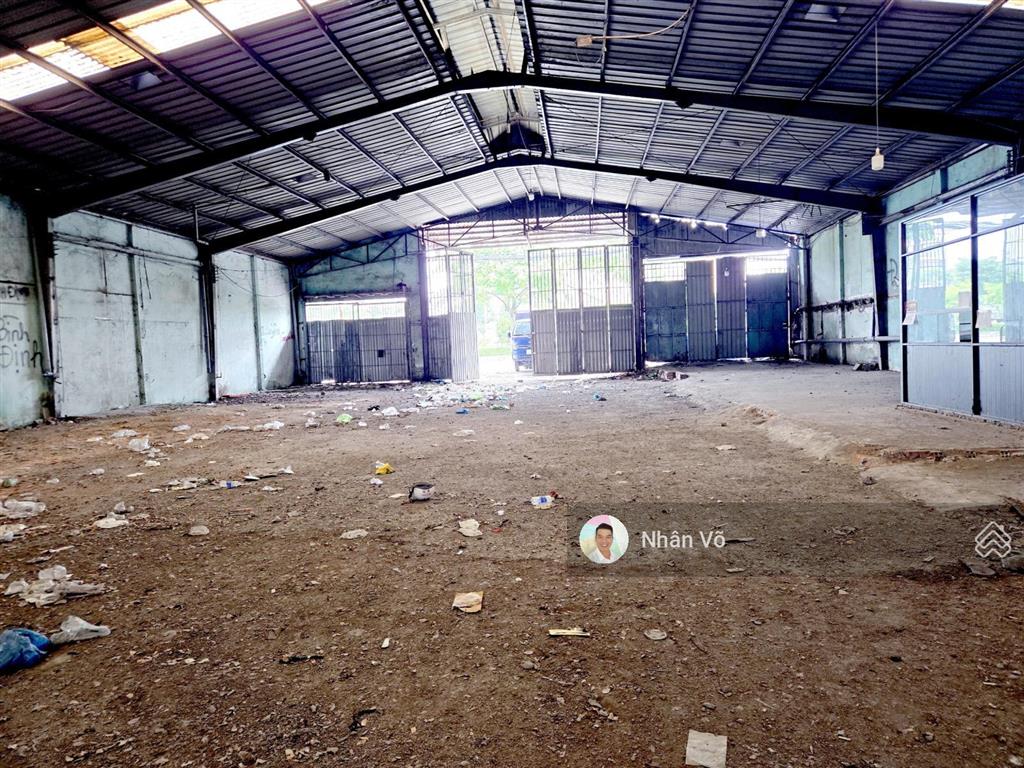 Mặt tiền song hành ql1a ngay vòng xoay an lạc. dt 1314m2 (19mx68m). giá 126 tỷ tl