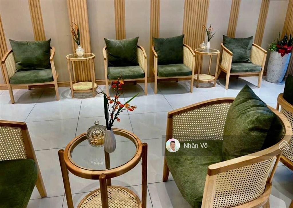 14.5 tỷ tl  mt âu cơ kế nguyễn hồng đào. dt 3.7mx28m. vị trí đẹp