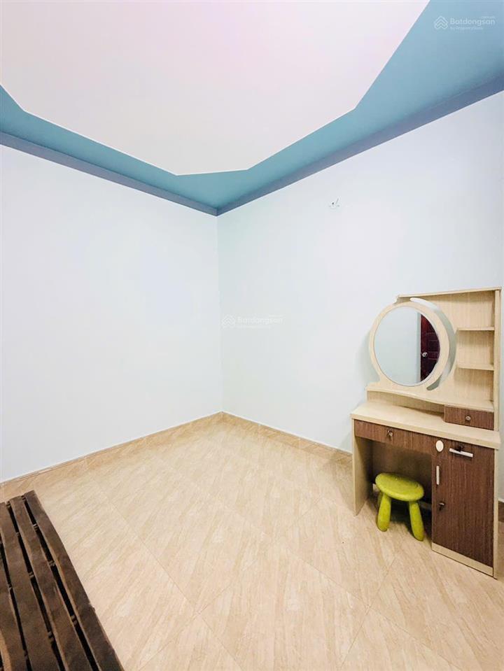 Tôi bán mặt tiền kdc bến thành gần vincom 550 dt 61m đường 12m kd đỉnh