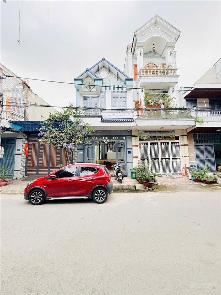 Tôi bán mặt tiền kdc bến thành gần vincom 550 dt 61m đường 12m kd đỉnh