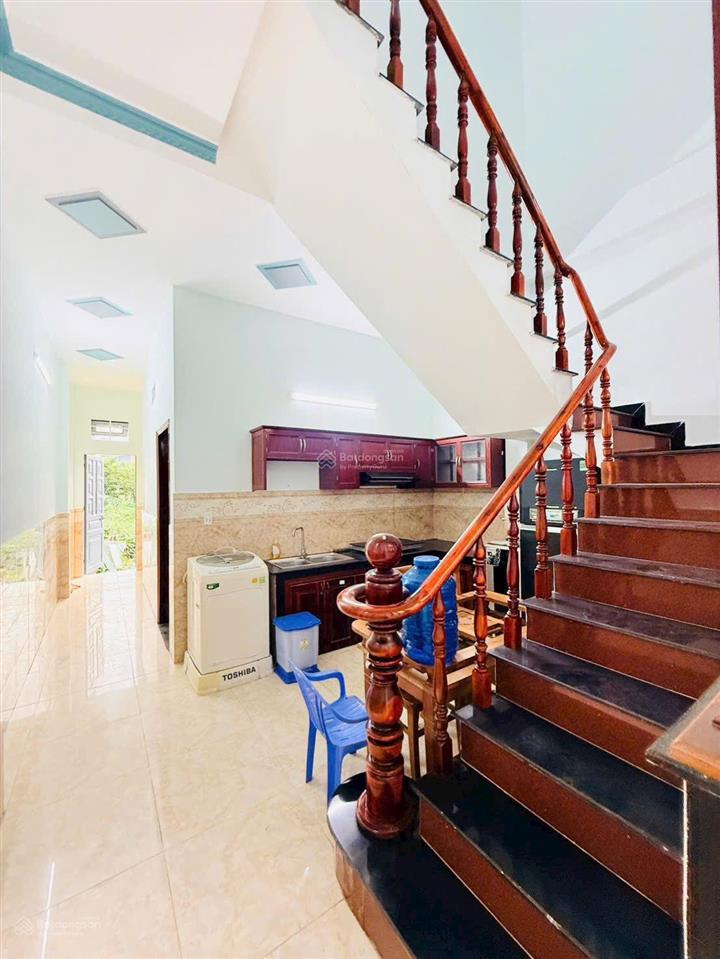 Tôi bán mặt tiền kdc bến thành gần vincom 550 dt 61m đường 12m kd đỉnh