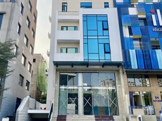 Cho thuê tòa nhà văn phòng 8 tầng trung tâm quận 2 diện tích 1000m 1400 2700m²  0901 302 ***