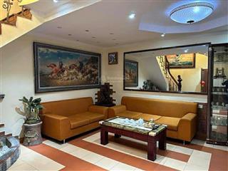 Cho thuê nhà nguyên căn  phố hồng hà hoàn kiếm  full nội thất  4 phòng ngủ