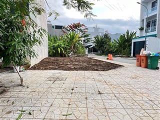 Bán lô góc 2 mặt tiền đường 20m tam đa. dt 113.5m2 ngang 7.2m giá 5tỷ950 shr sổ sẵn