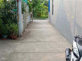 Bán đất đường số 6 long trường dt 70m2 giá 2.95tỷ shr lô sạch đẹp vuông vức (4x ***