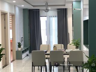 Gia đình cần cho thuê căn 3pn góc, tầng trung đẹp 115m2 view thoáng giá 17tr/th full đồ, ở luôn
