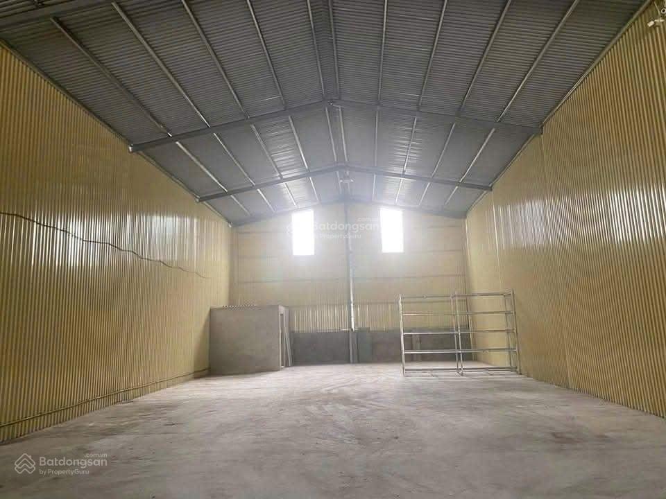 Cho thuê kho mặt tiền trường sơn