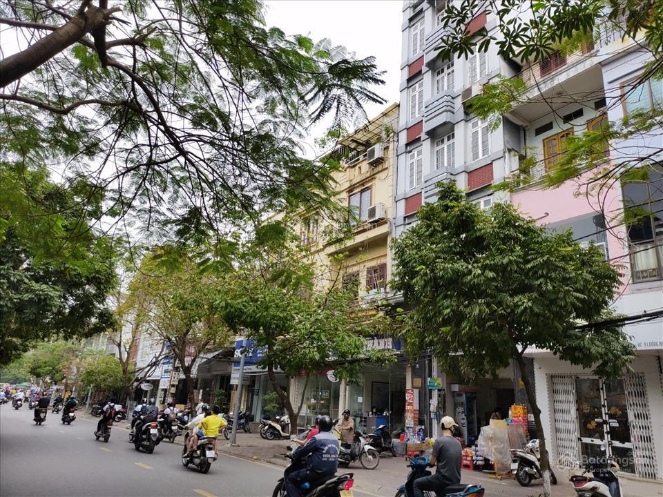 Bán gấp 600m2 mặt đường lê hồng phong, xây tòa nhà tối đa 22 tầng, 2 mặt tiền