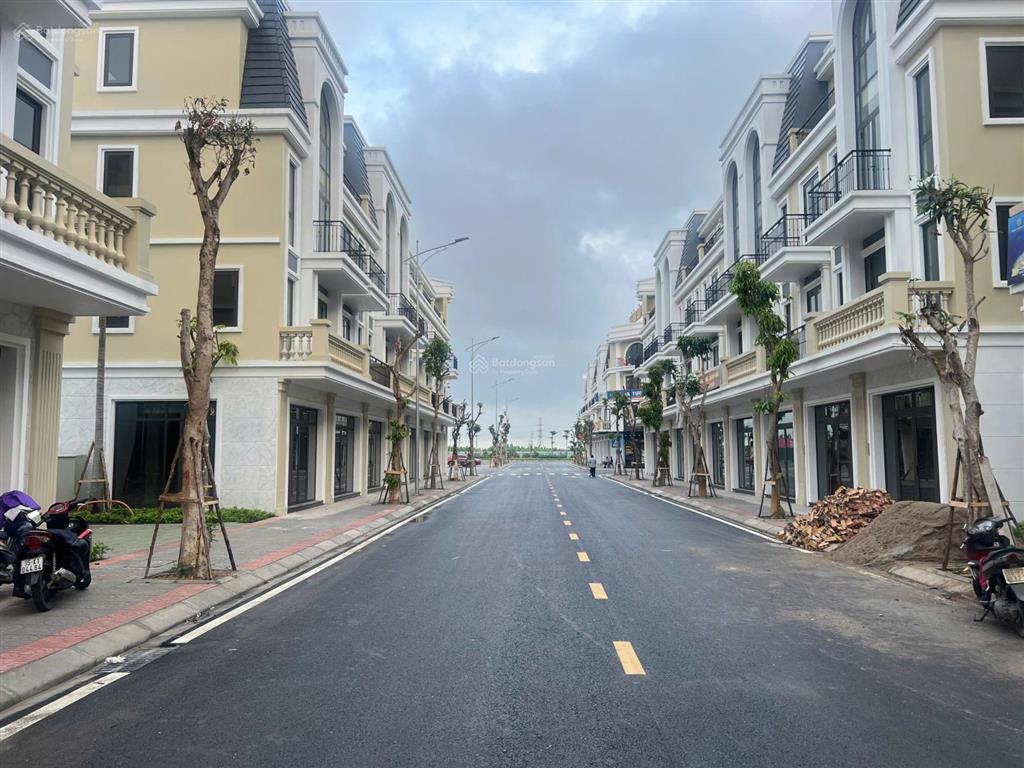 Cực kỳ hiếm, duy nhất căn liền kề golden point mặt đường thời đại tđ347 đối diện công viên 5000m²