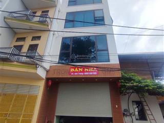 Mình cần bán nhà 6 tầng, hướng bắc tại mặt mương thôn cao trung, đối diện kđt nam 32