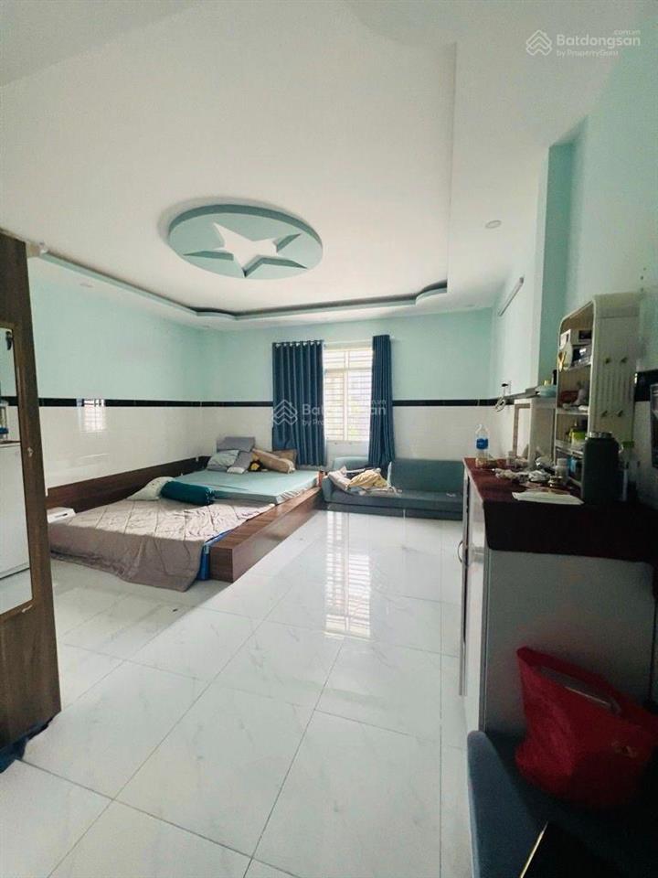 Bán nhà khu tên lửa đối diện bến xe miền tây, bình tân  ngang lớn 5x18  4 tầng  4pn  nhỉnh 9 tỷ