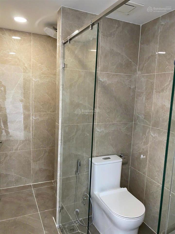 Bán căn hộ park legend, 3pn, 3wc, 113m2, giá 10,8 tỷ, căn góc, 2 ban công, 0908 435 *** viễn