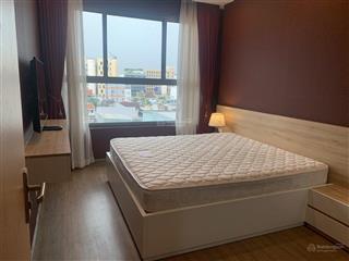 Bán căn hộ kingston , 2pn , 2wc ,83m2 ,căn góc , có sổ ,giá , 7.6 tỷ , view đông , 0908 435 ***